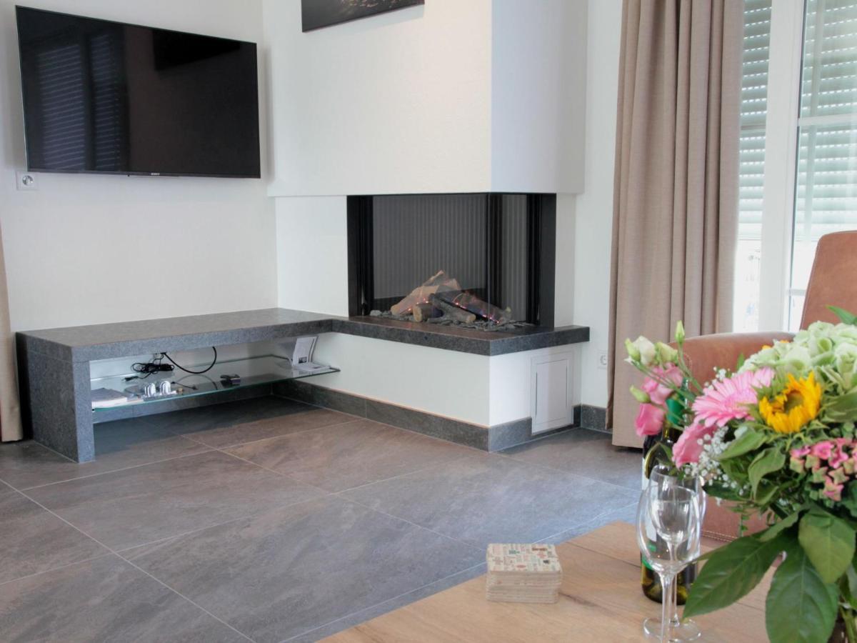 Beautiful And Spacious Villa With A Panoramic View Near The Beach Of Cadzand Exterior photo