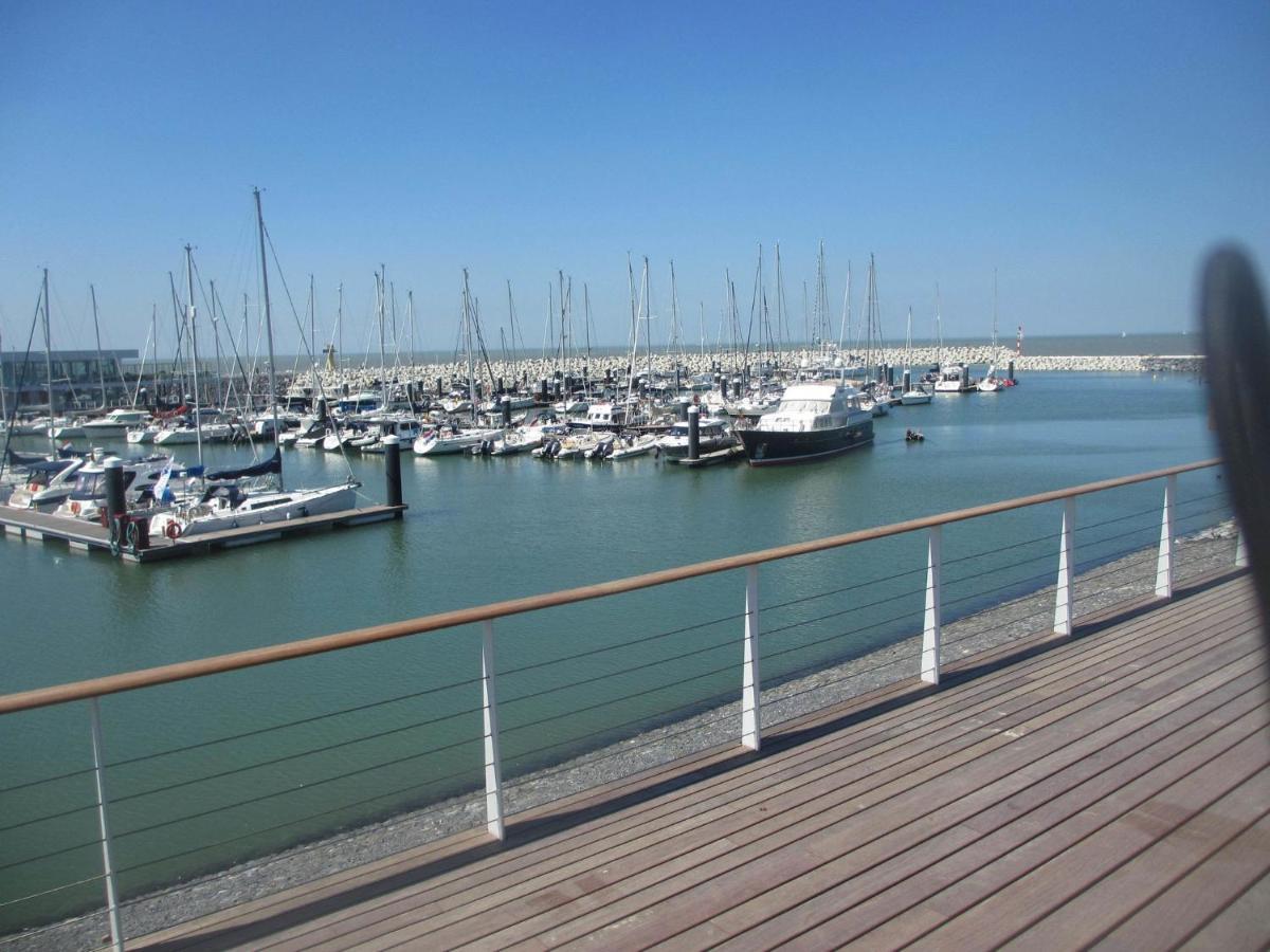 Beautiful And Spacious Villa With A Panoramic View Near The Beach Of Cadzand Exterior photo